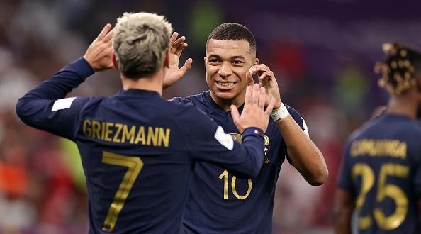 Foto: Ryan Pierse/Getty Images - Griezmann e Mbappé vem se destacando na Copa do Mundo