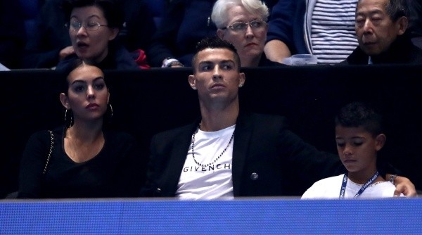 Cristiano Ronaldo, junto a su hijo Cristiano Jr. y a su pareja Georgina Rodríguez