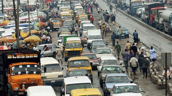 Tráfico en Lagos, la capital de Nigeria (Getty Images)