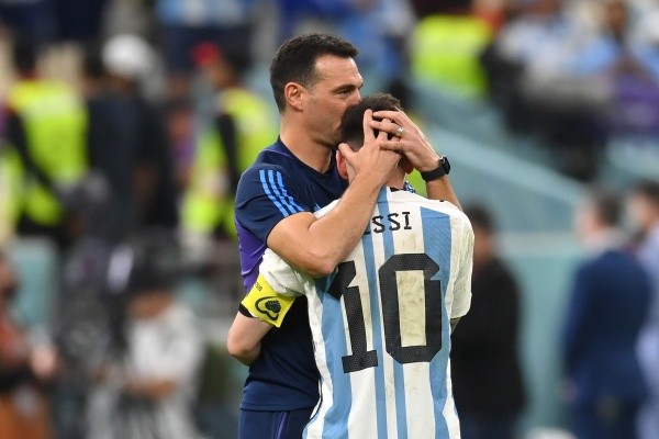 Lionel Scaloni sacó a Messi campeón del mundo (Getty Images)