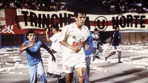 Campeón como jugador y también como entrenador para otro nombre pesado de la U (Fútbol Retro)