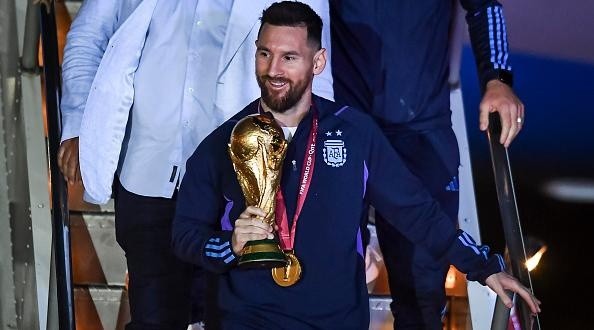 Foto: Marcelo Endelli/Getty Images - Messi levou a Argentina ao seu Tricampeonato