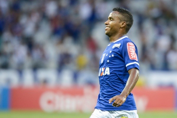 Foto: Andre Yanckous/AGIF - Cruzeiro quer repatriar Élber