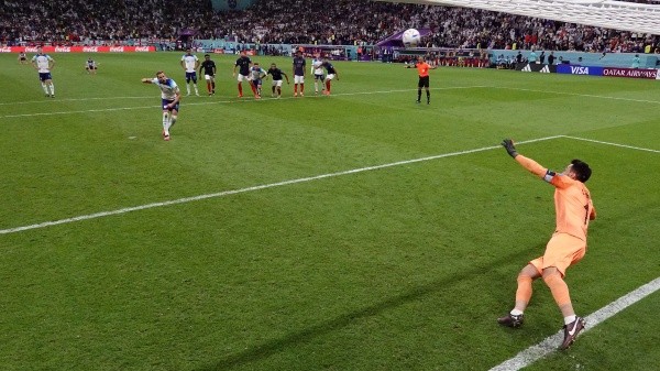 Una mala definición de Harry Keane, posibilidad de empate desperdiciada por Inglaterra (Getty Images)