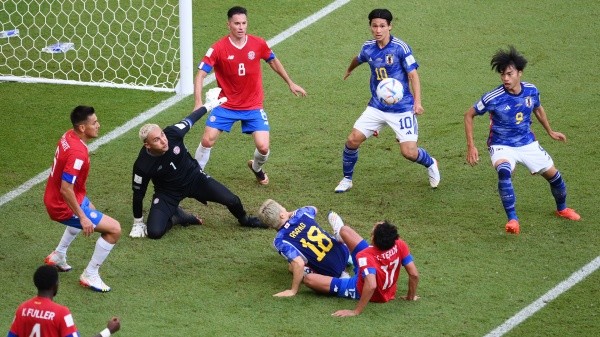 Todos esforzándose hasta el final en Costa Rica para defender la ventaja (Getty Images)