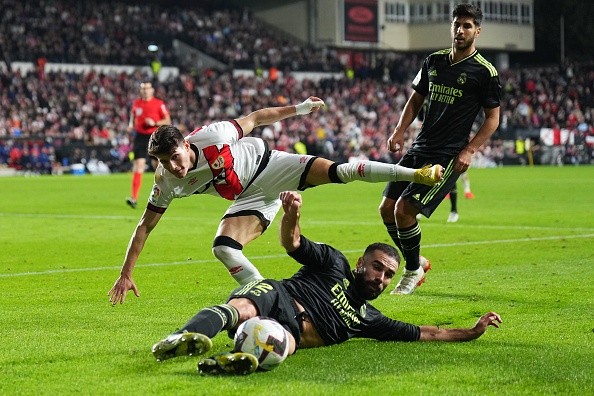 Fran García en juego con Rayo Vallecano. Getty.