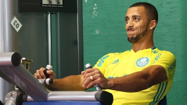 Foto: César Greco/Ag. Palmeiras - Vitor Hugo hoje faz sucesso na Turquia, mas vem recebendo sondagens do Brasil