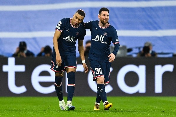 Kylian Mbappé y Lionel Messi se volverán a ver recién en la segunda semana de enero. Getty Images.