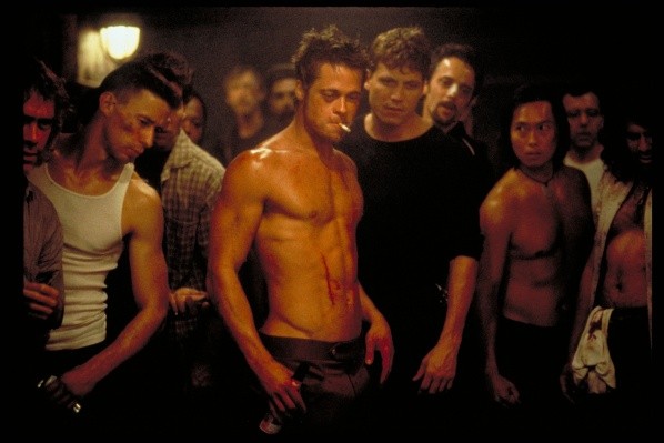 Brad Pitt em Clube da Luta - Foto: 20th Century Studios