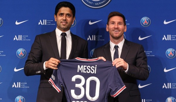 Lionel Messi y Nasser Al Khelaifi: Getty