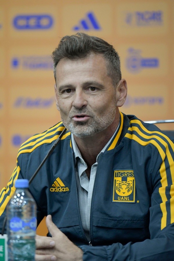 Diego Cocca quiere un 9 que acompañe a Gignac (Imago 7)