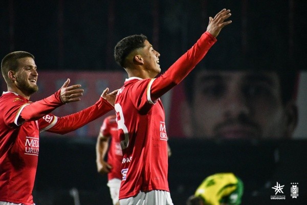 Twitter: @CampeonatoAUF