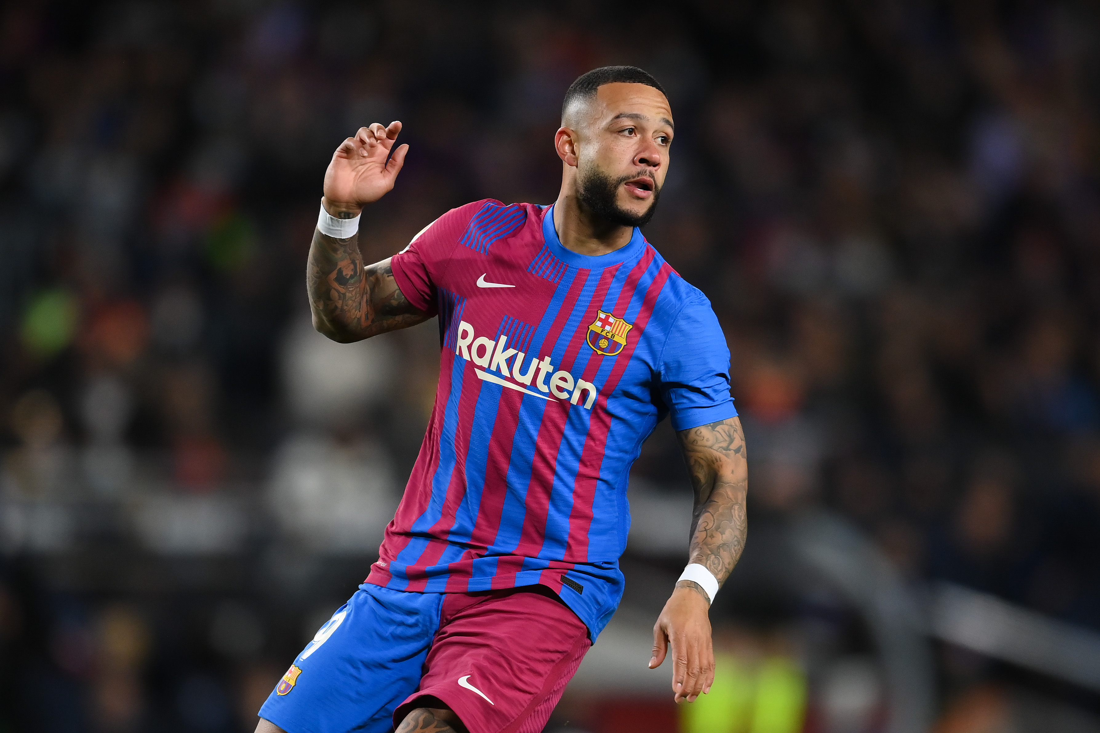 Memphis Depay podría tener sus últimos momentos en el Barcelona por la Supercopa de España. Getty Images.