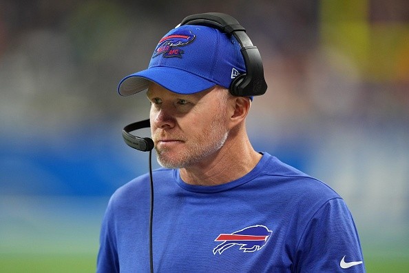 À frente do Bills há seis anos, o técnico Sean McDermott ainda não chegou ao Super Bowl. Créditos: Sean McDermott