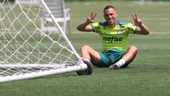 Foto: Cesar Greco - Breno Lopes é reserva de Abel Ferreira no Palmeiras e interessa ao Leão do Pici