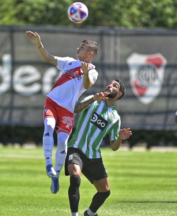 Twitter: @Riverplate