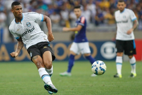 Walace foi revelado pelo Grêmio - Foto: Thomas Santos/AGIF