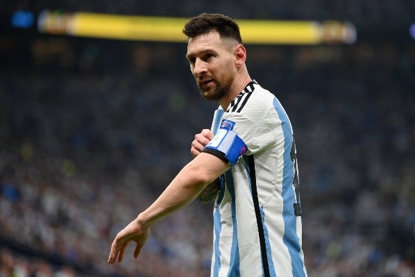 La última vez que Lionel Messi llevó la cinta de capitán fue en la Final de la Copa del Mundo de Qatar 2022. Getty Images