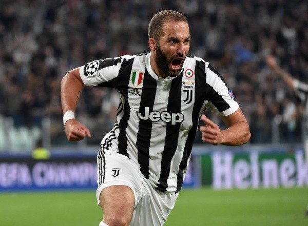 Higuaín celebrando un gol en Juventus. (Foto: Getty)