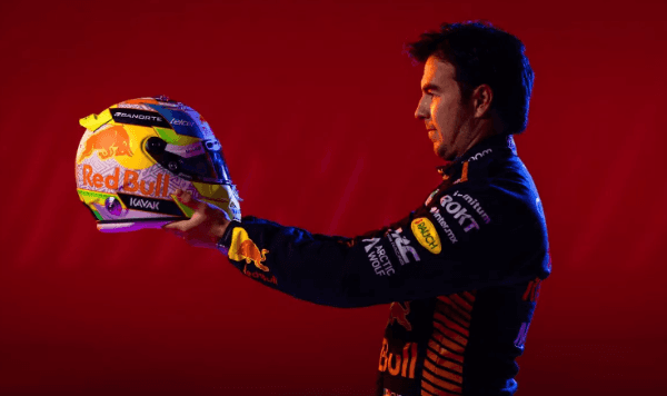 El nuevo casco de Sergio Pérez (Red Bull Content Pool)