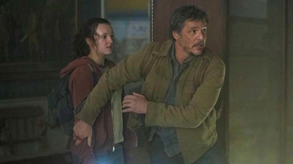 Pedro Pascal y Bella Ramsey protagonizan The Last of Us (HBO Max).