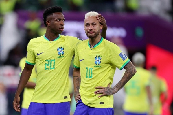 Vinícius Junior y Neymar, los dos jugadores a los que más le pegan en las ligas de Europa. Getty Images