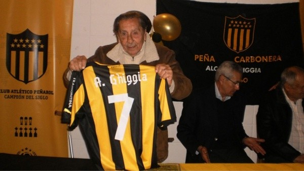 Un símbolo del fútbol uruguayo que también se destacó con los colores de Peñarol (Getty Images)