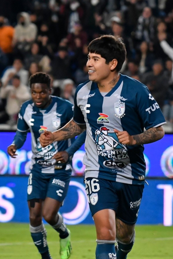 Javier Eduardo López y su sacrificio por Pachuca (Imago 7)