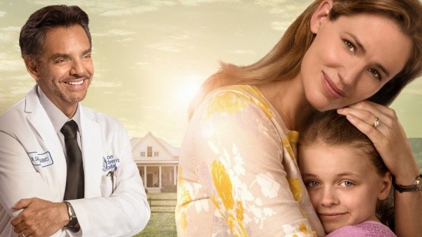 Eugenio Derbez y Jennifer Garner protagonizan la película Milagros del Cielo. (IMDb)