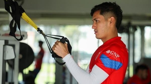 Chiquete trabajó normalmente. (Twitter @Chivas)