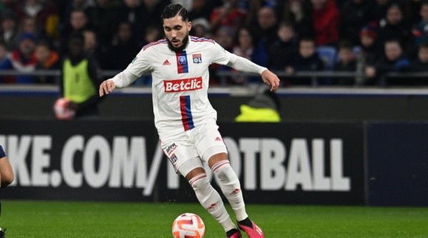 Rayan Cherki, joven figura de Olympique de Lyon