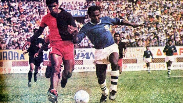 Uno de los brasileros que se pusieron la camiseta celeste e hicieron historia (De Chalaca)