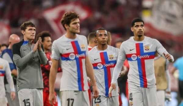 Defensa del Barcelona: Getty 