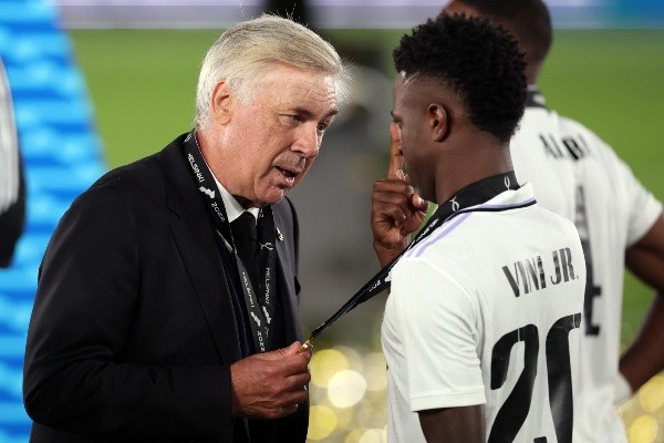 Carlo Ancelotti nuevamente defendió a Vinícius Junior.