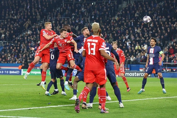 PSG y Bayern en acción de juego. Getty.