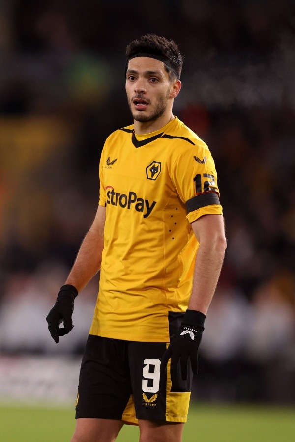 Raúl Jiménez, suplente y peleando el descenso en Wolves (Imago)