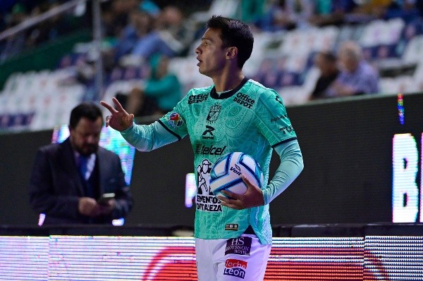 Osvaldo Rodríguez, elogiado por Nicolás Larcamón (Imago 7)