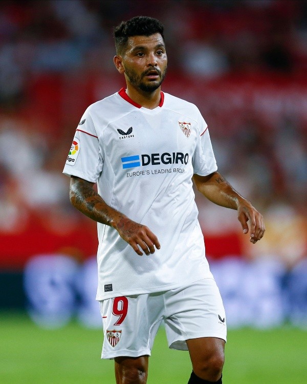 Tecatito Corona, afuera de la Europa League (Imago)