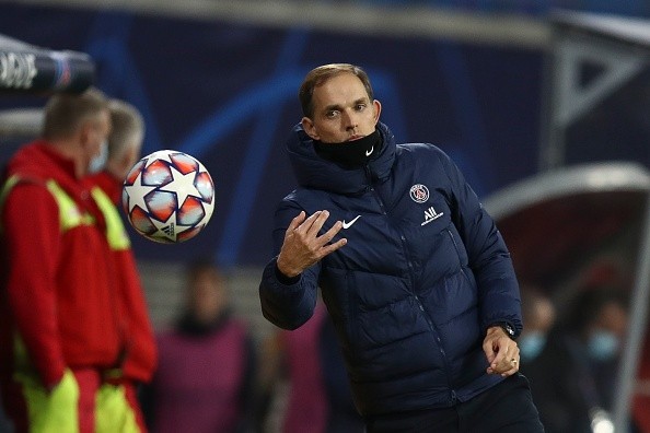 Thomas Tuchel en dirección de PSG. Getty.