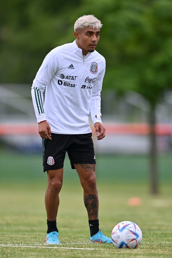 Julián Araujo y su gran mentalidad (Imago 7)