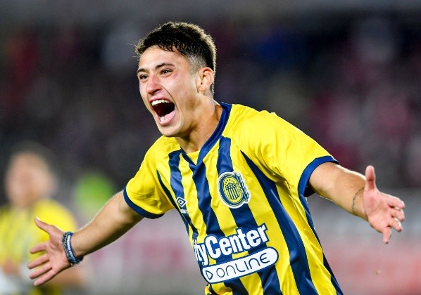 Alejo Véliz, el joven goleador de Rosario Central. (Foto: Getty)