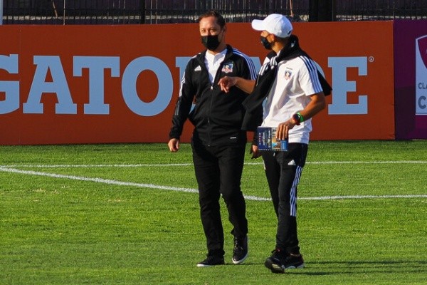 Luis Mena podría llegar a la banca de La Roja Femenina | Agencia Uno