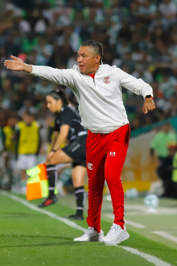 Ignacio Ambriz platicó en conferencia de prensa tras el 0-5 a Santos (Imago 7)