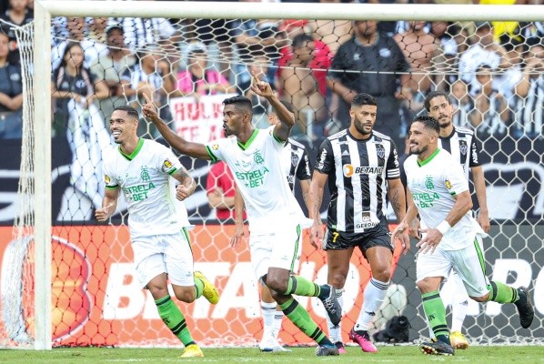 Grêmio e Palmeiras são times com mais jogos sem sofrer gol no ano; veja  ranking com times da Série A, espião estatístico