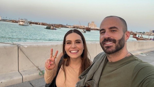 Tania Rincón y Marc Crosas en Qatar. (Instagram: @Taniarin)