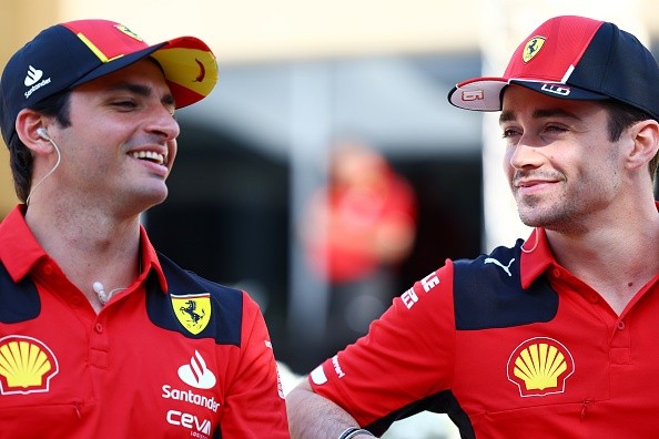Sainz e Leclerc: vão conseguir elevar o nível da Ferrari? 
     Créditos: Mark Thompson/Getty Images