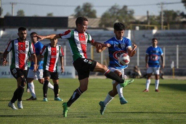 Palestino y Huachipato protagonizaron electrizante partido en La Cisterna | Agencia Uno Palestino y Huachipato protagonizaron electrizante partido en La Cisterna | Agencia Uno