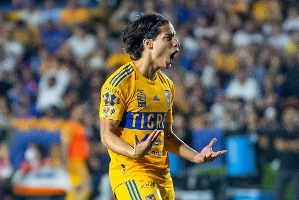 Diego Lainez pudo haber hecho más para quedarse en Europa, según Guardado (Imago)