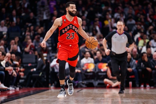 Raptors: Jogo de Basquete em Toronto com crianças - Brasileira em