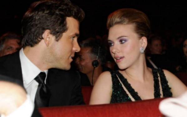 Scarlett Johansson y Ryan Reynolds. Foto: (Netflix)